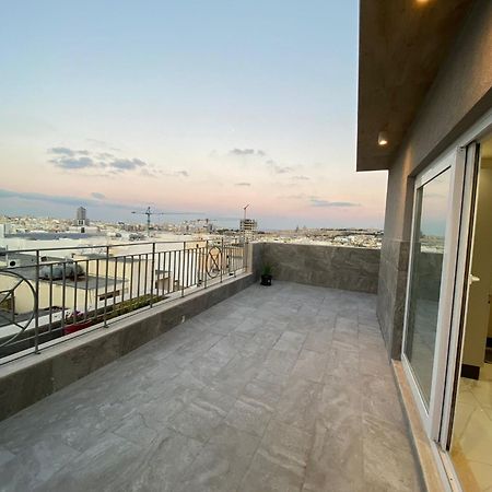 Terrace View-Stylish Two Bedrooms Fully Ac-Wifi Penthouse 음시다 외부 사진