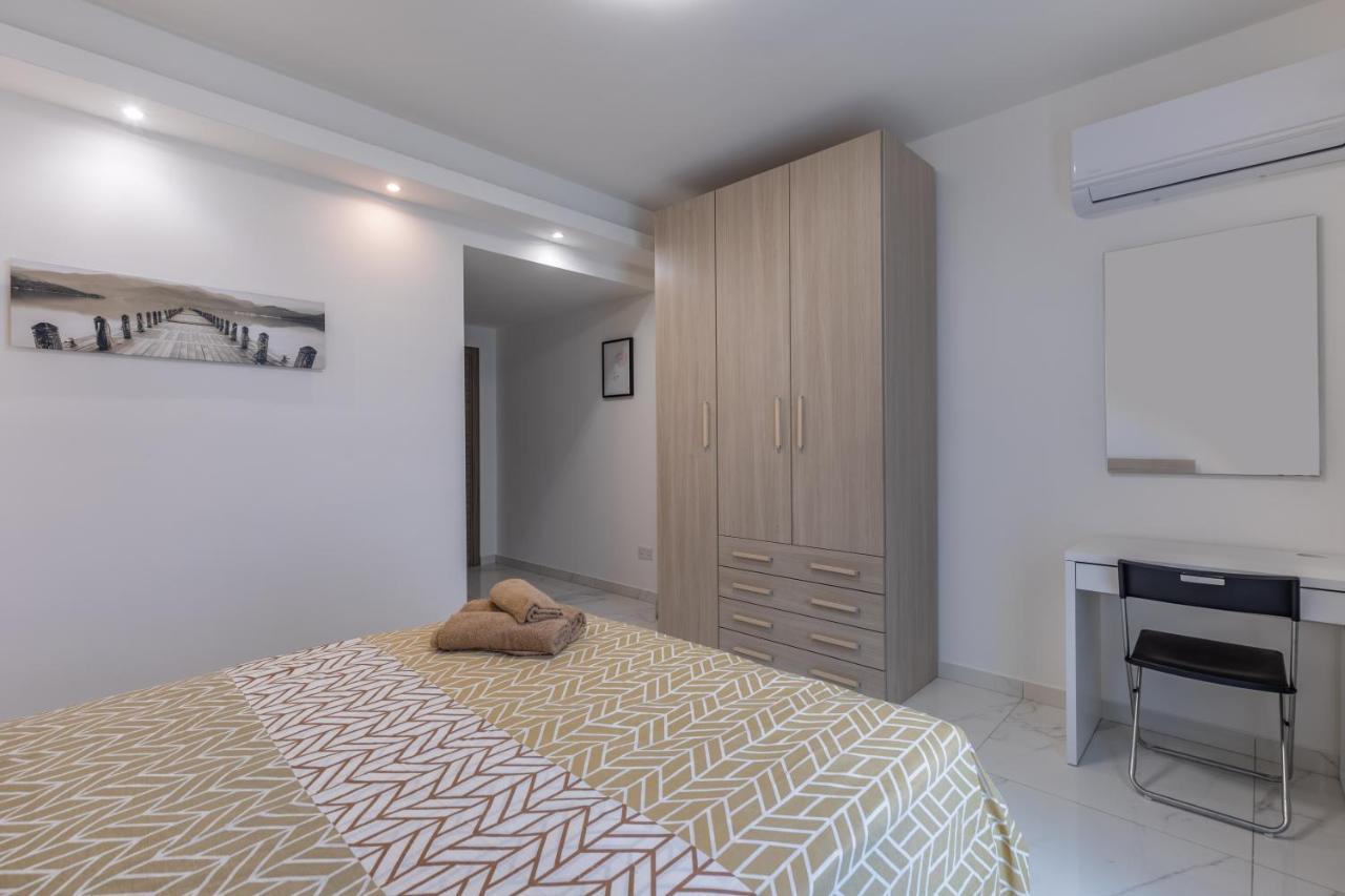 Terrace View-Stylish Two Bedrooms Fully Ac-Wifi Penthouse 음시다 외부 사진