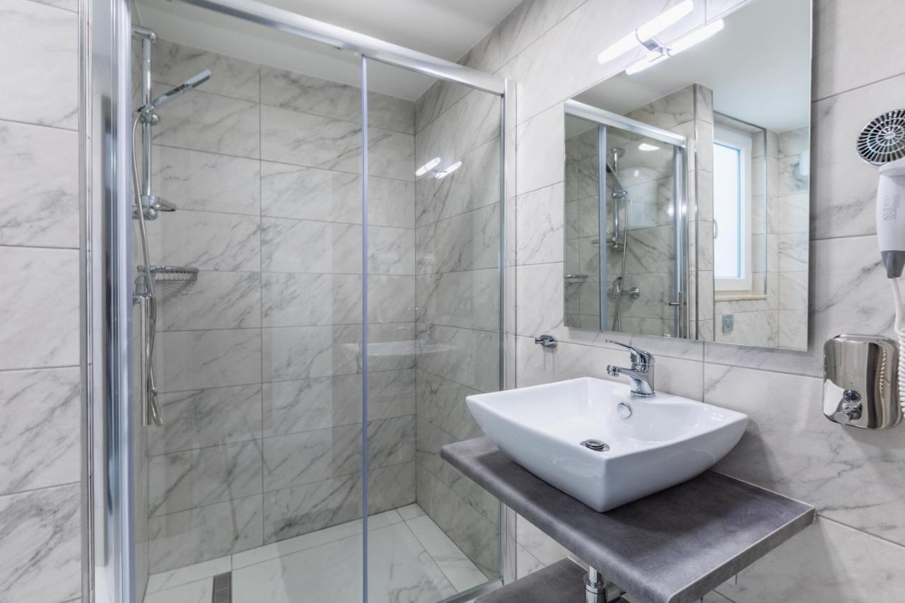 Terrace View-Stylish Two Bedrooms Fully Ac-Wifi Penthouse 음시다 외부 사진