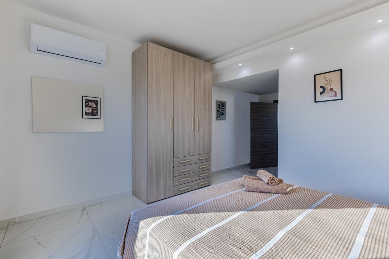 Terrace View-Stylish Two Bedrooms Fully Ac-Wifi Penthouse 음시다 외부 사진