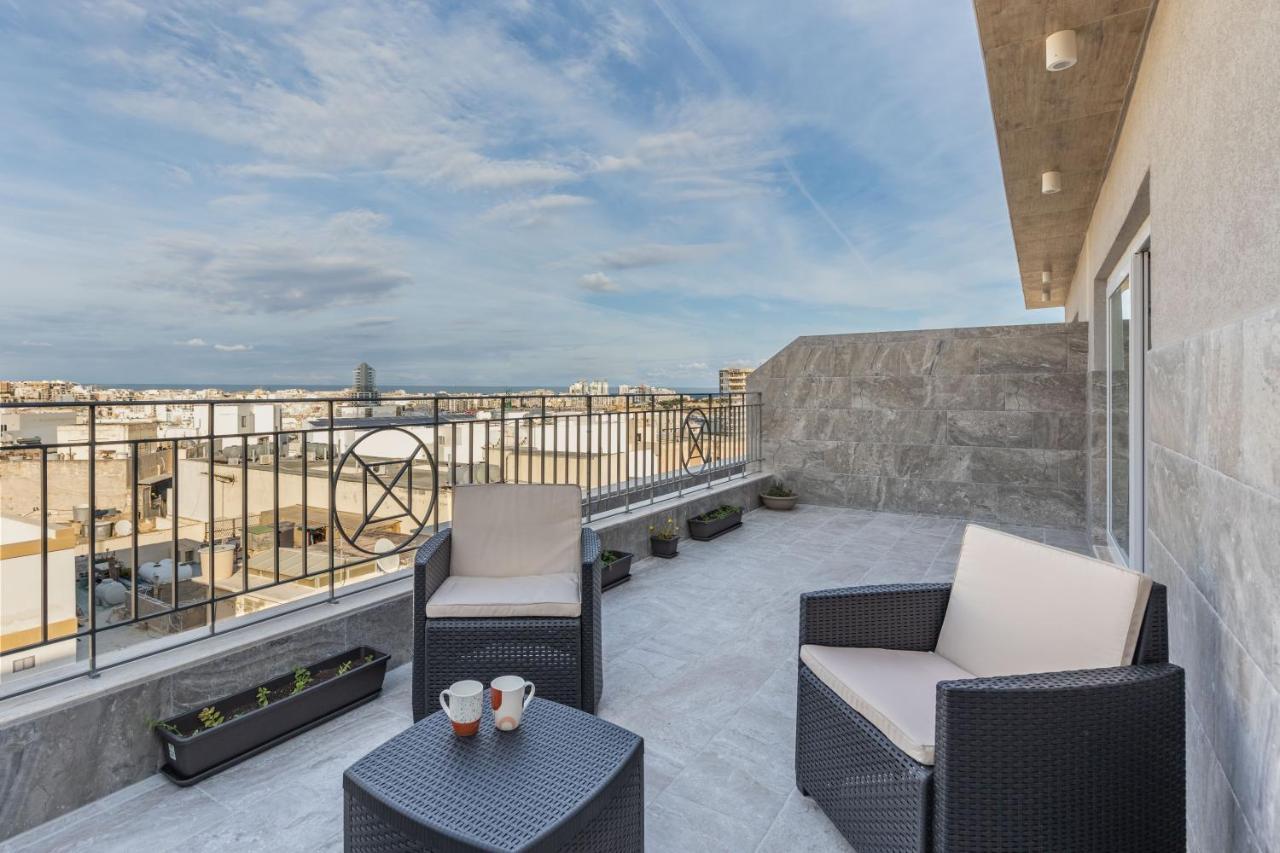 Terrace View-Stylish Two Bedrooms Fully Ac-Wifi Penthouse 음시다 외부 사진