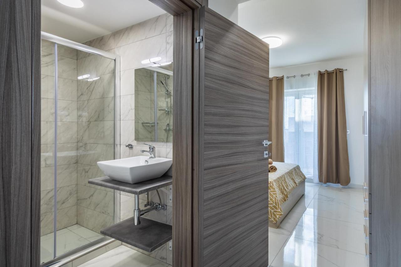 Terrace View-Stylish Two Bedrooms Fully Ac-Wifi Penthouse 음시다 외부 사진